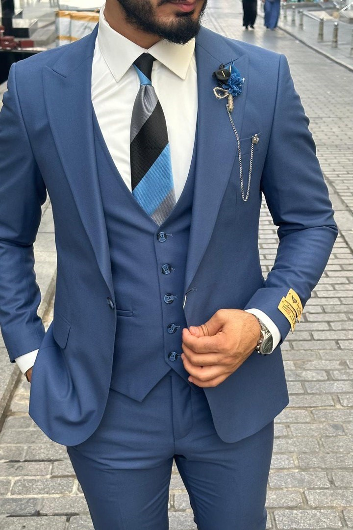 Wholesale Men's Parliament Blue Plus Size Three-Piece Suit 1744W26-021