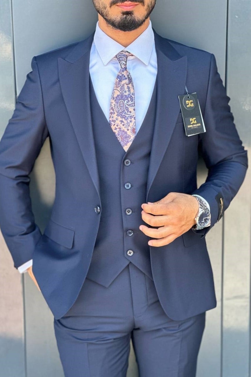 Wholesale Men's Parliament Blue Three-Piece Suit 1744W26-064