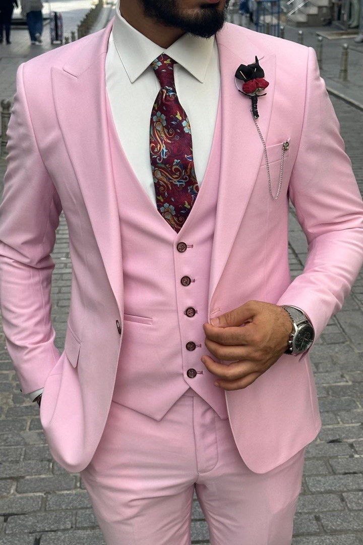 Wholesale Men's Pink Plus Size Three-Piece Suit 1744W26-021