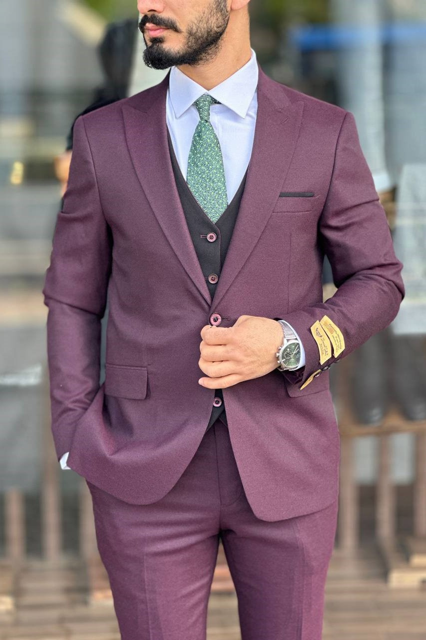 Wholesale Men's Purple Three-Piece Suit 1744W26-041