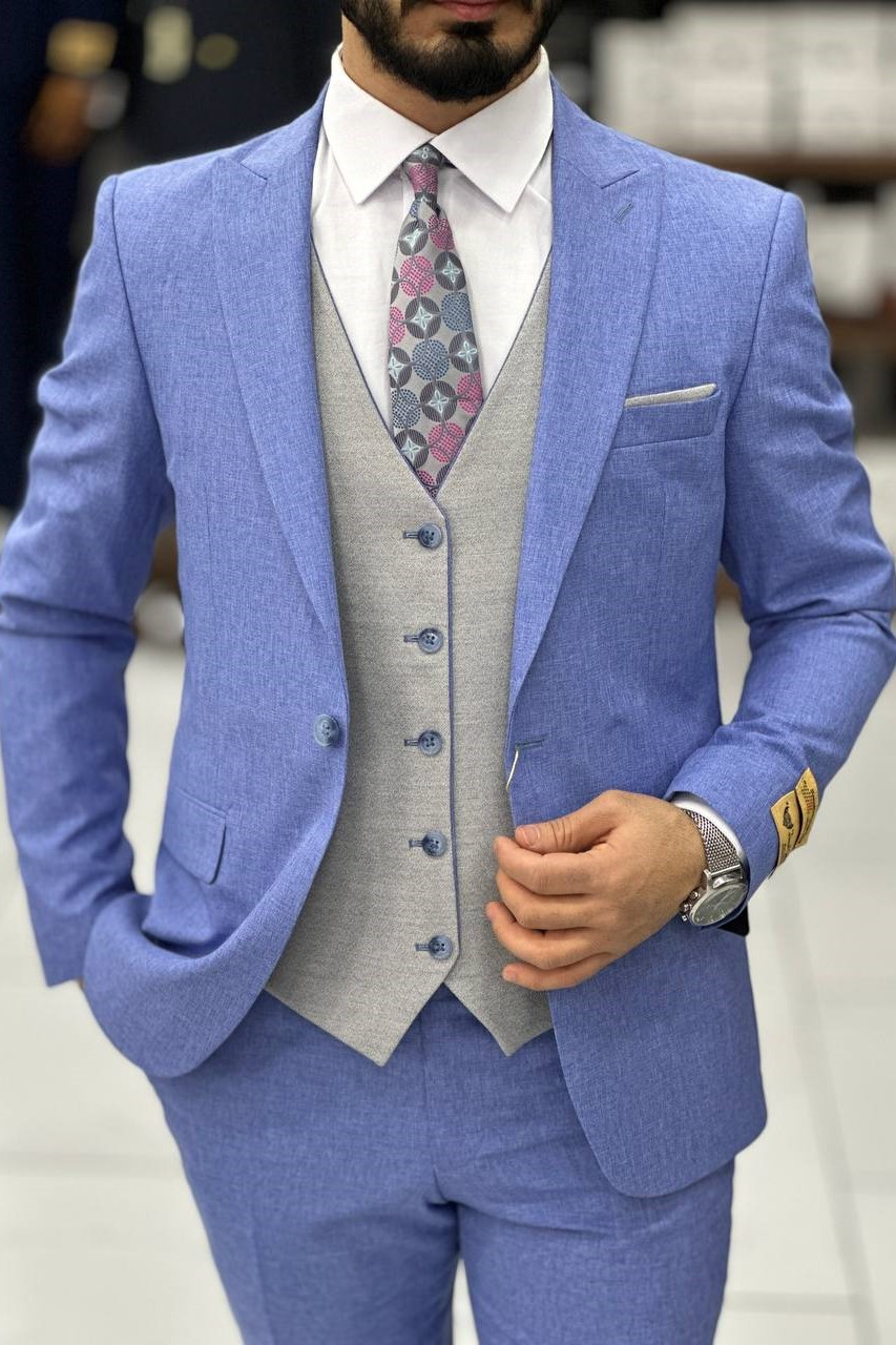 Wholesale Men's Sky Blue Three-Piece Suit 1744W26-018