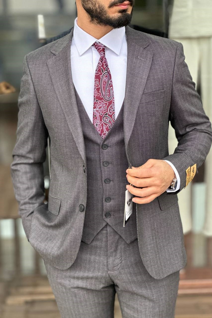 Wholesale Men's Smoke Gray Three-Piece Suit 1744W26-039