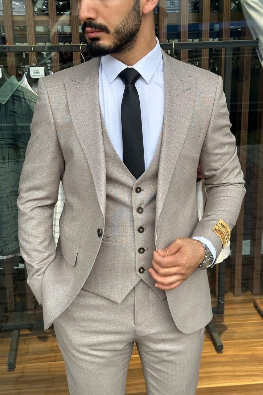 Wholesale Men's Stone Three-Piece Suit 1744W26-047