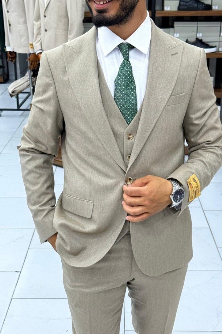 Wholesale Men's Stone Three-Piece Suit 1744W26-051