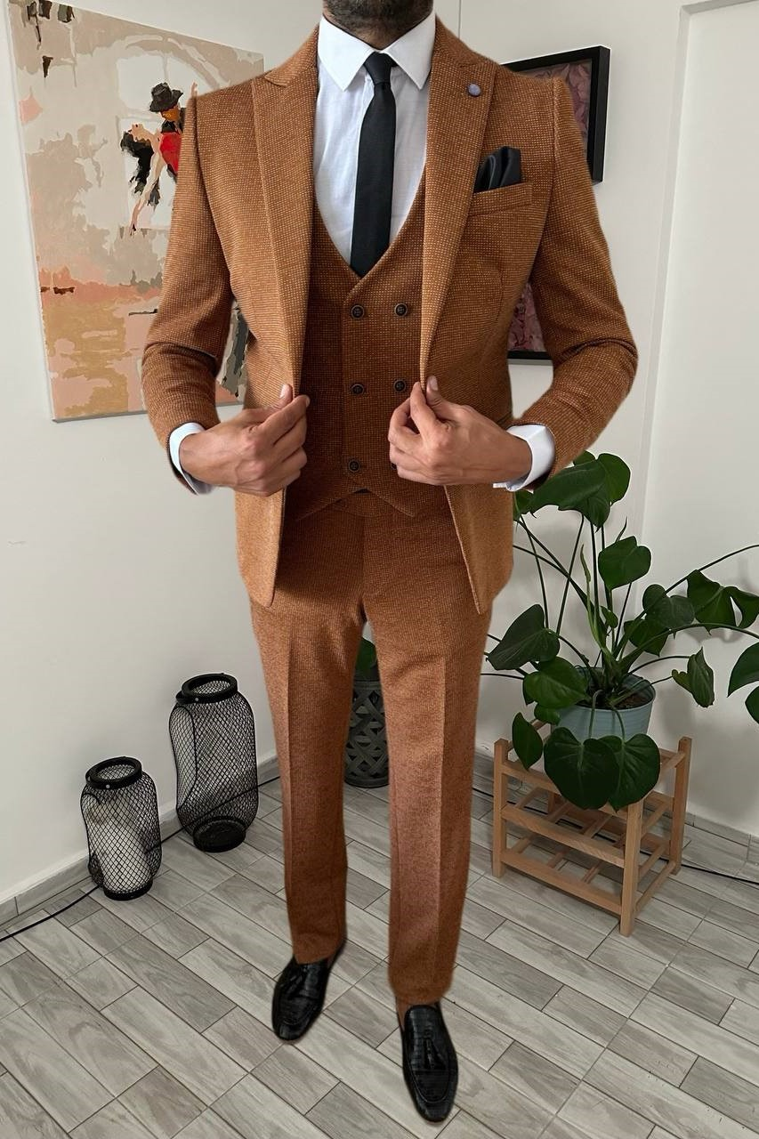Wholesale Men's Tobacco Brown Three-Piece Suit 1701W26-077