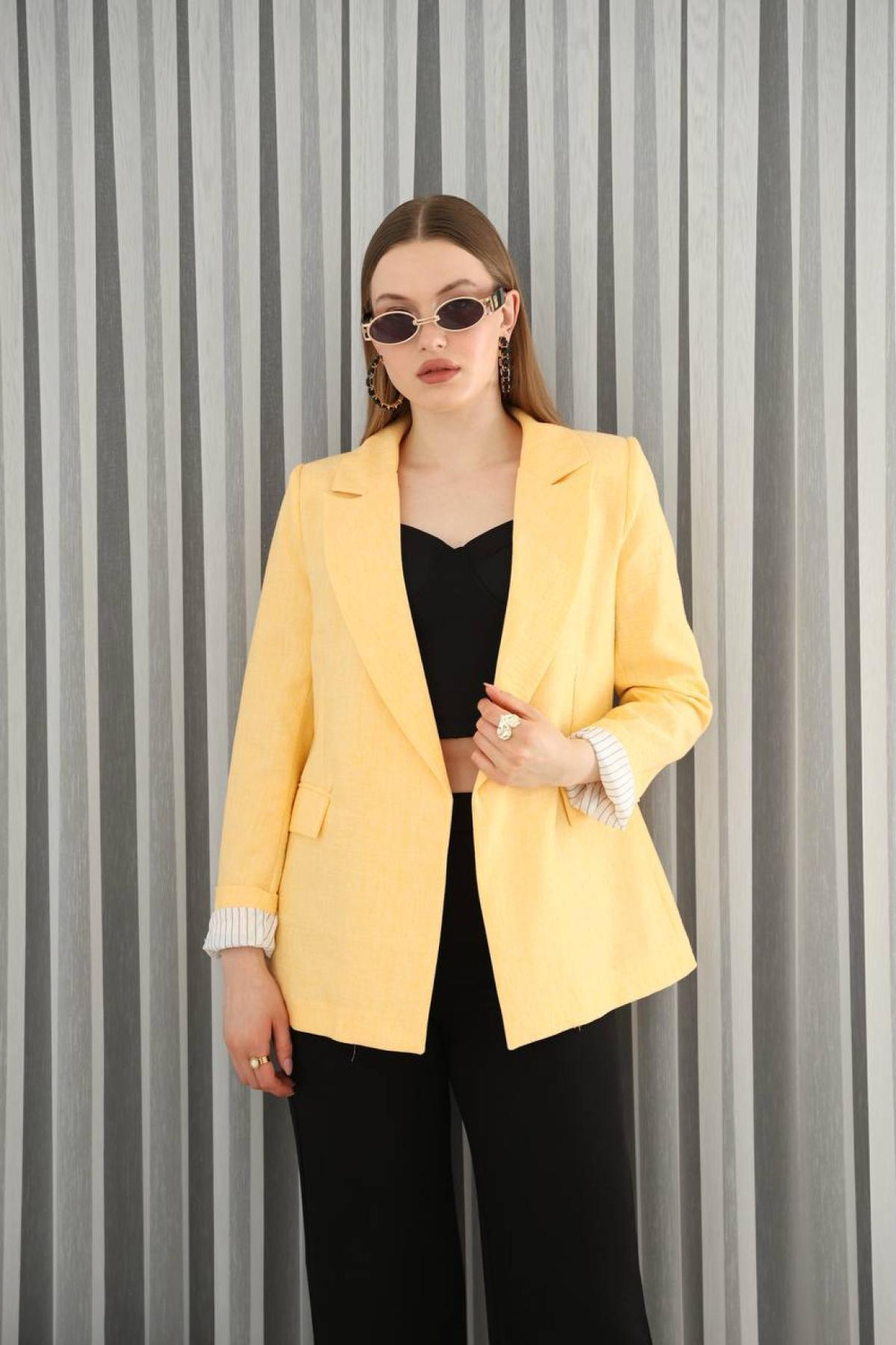 Wholesale Women Yellow  Blazer 737252