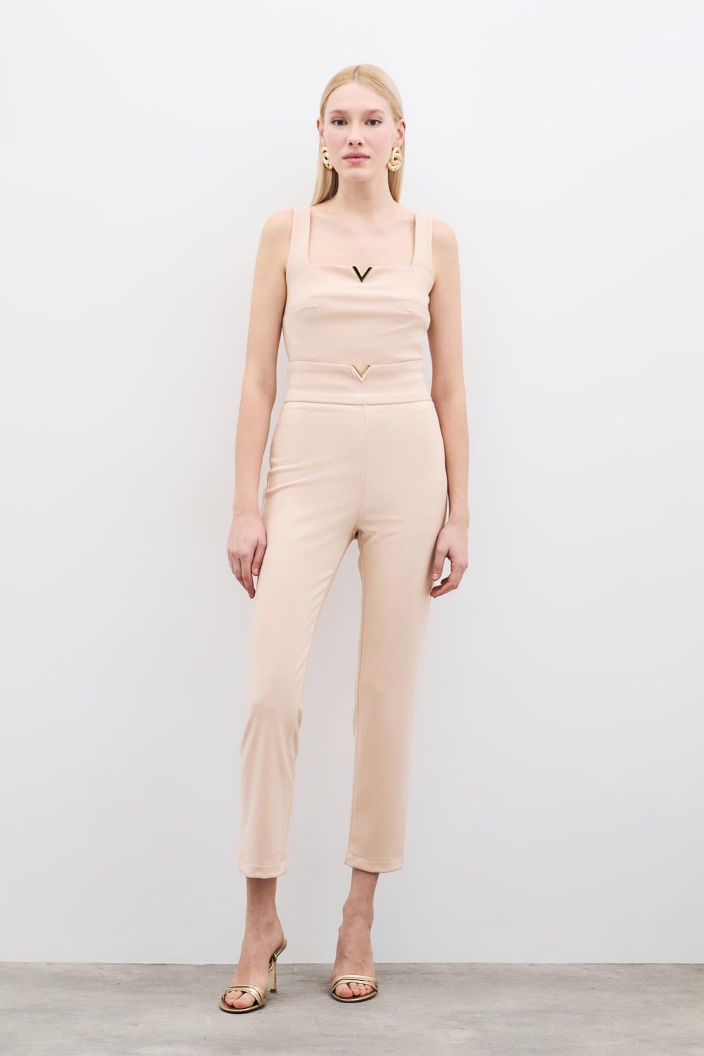 Wholesale Womens Beige High-Waist Trousers with Front V-Shaped Accessory