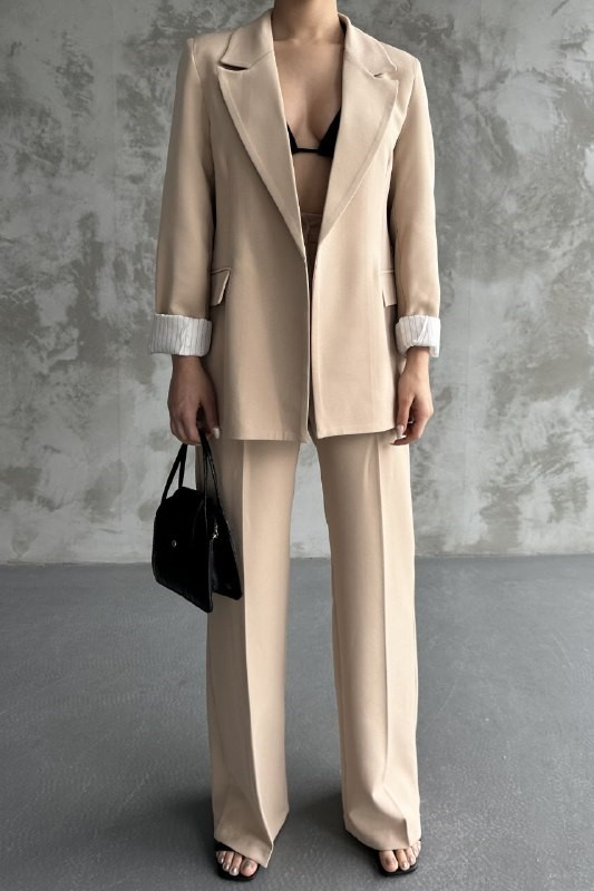 Wholesale Women's Beige Two-Piece Suit  0044-2099 