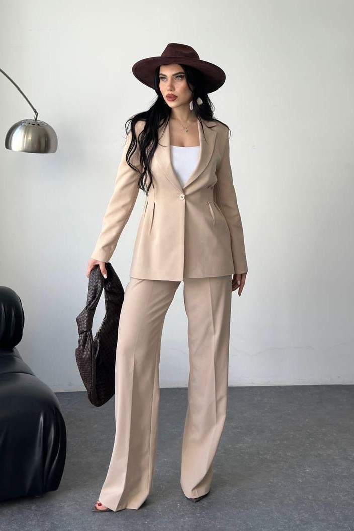 Wholesale Women's Beige Two-Piece Suit  0044-3113