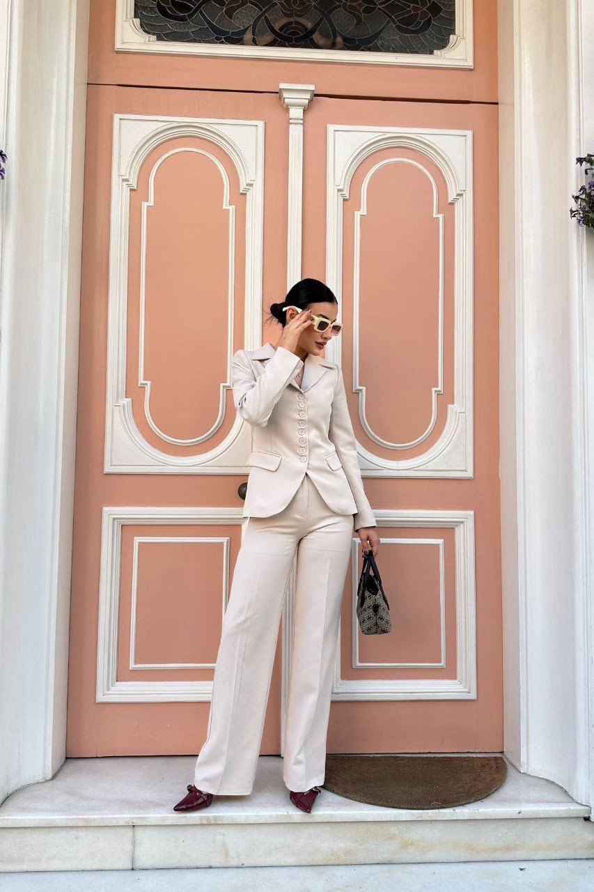 Wholesale Women's Beige Two-Piece Suit  0043-1967