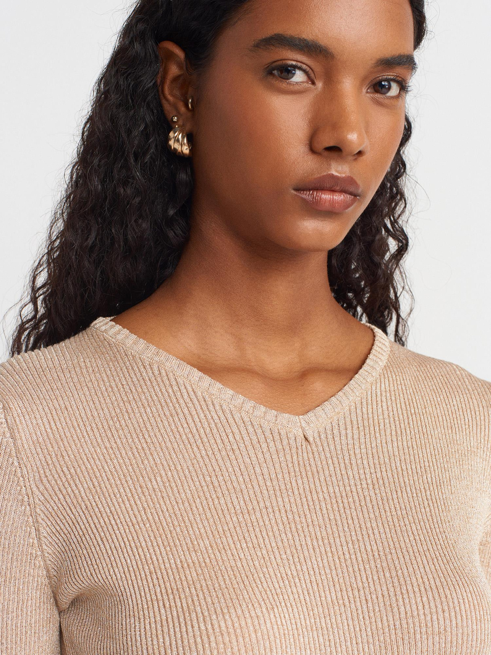Wholesale Womens Beige V-Neck Lurex Knit Sweater