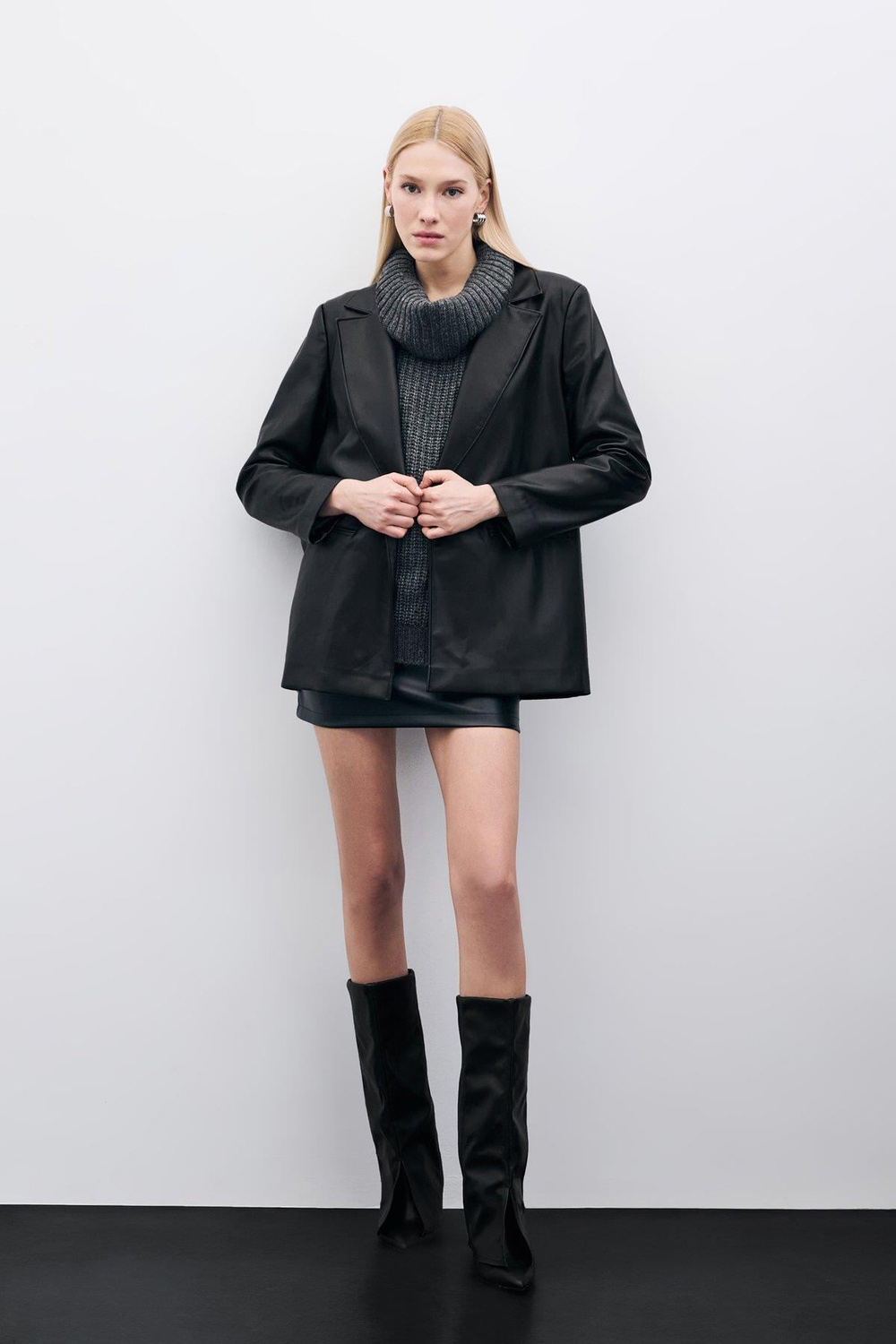 Wholesale Womens Black Loose-Fit Leather Jacket