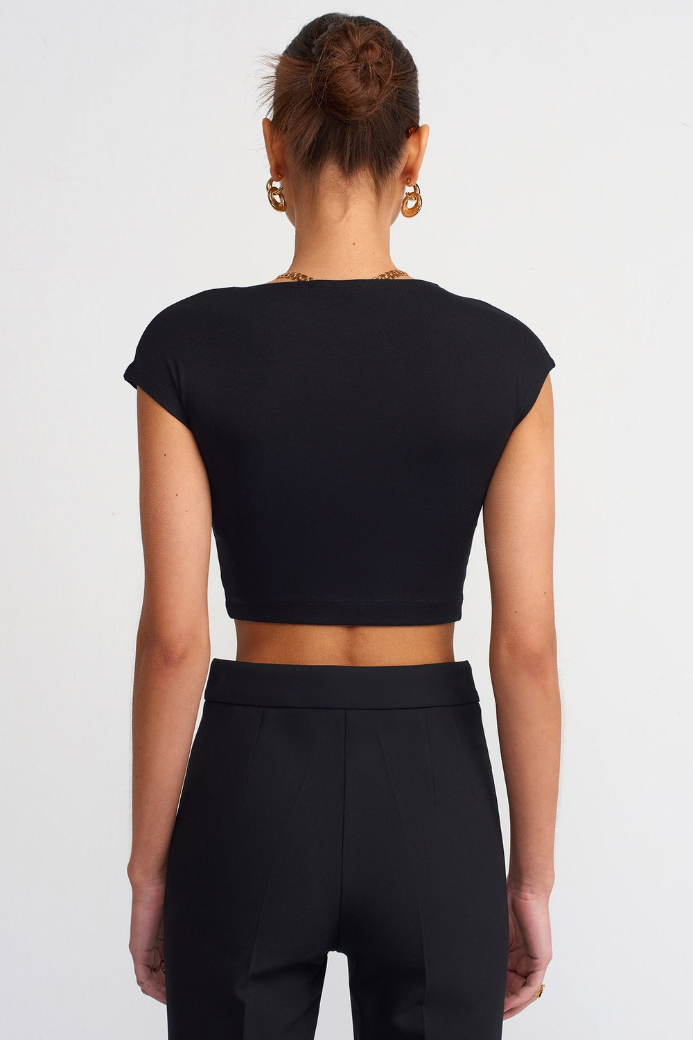 Wholesale Womens Black Modal-Cotton Cropped T-Shirt