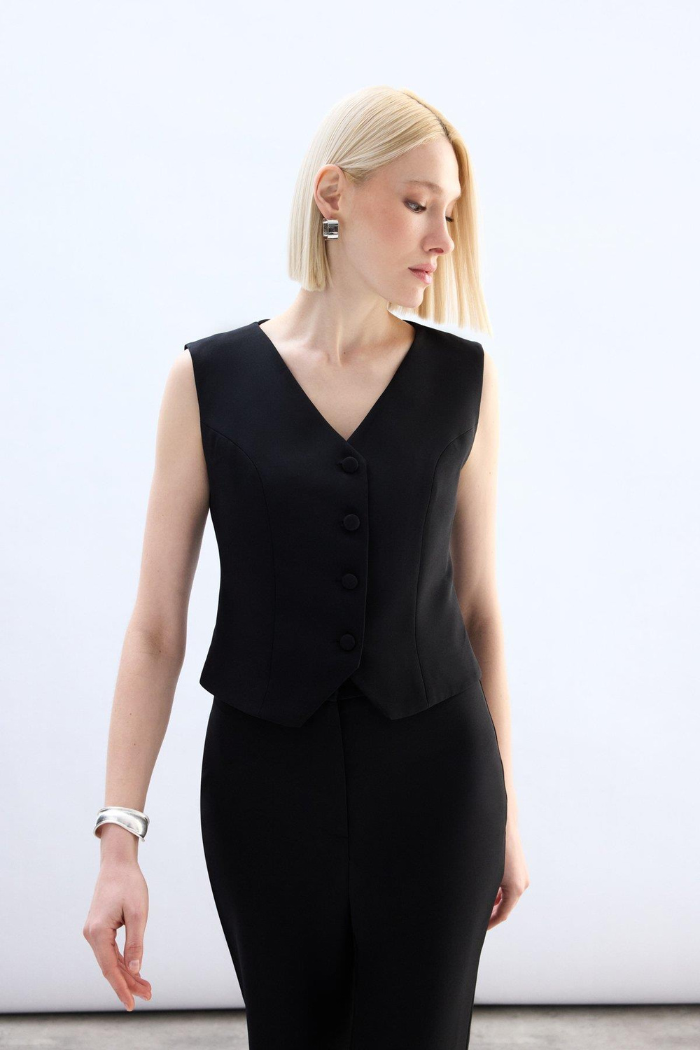 Wholesale Womens Black Single-Breasted Waistcoat