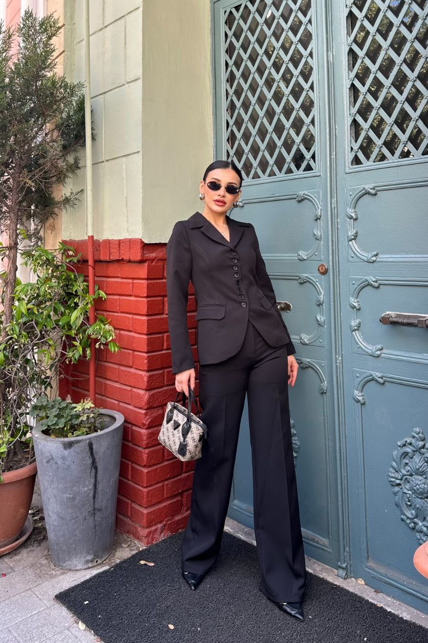 Wholesale Women's Black Two-Piece Suit  0043-1967