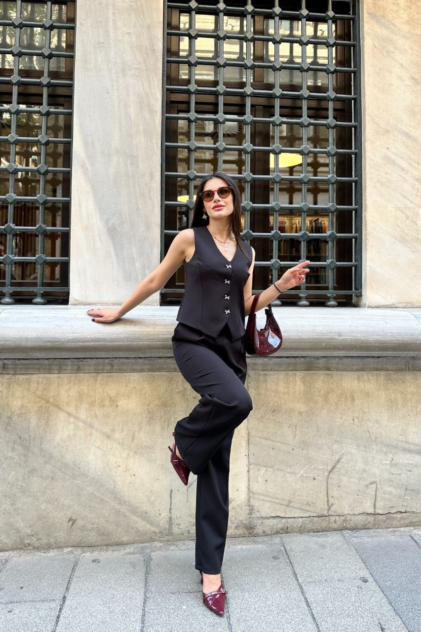 Wholesale Womens Black Two-Piece Suit 