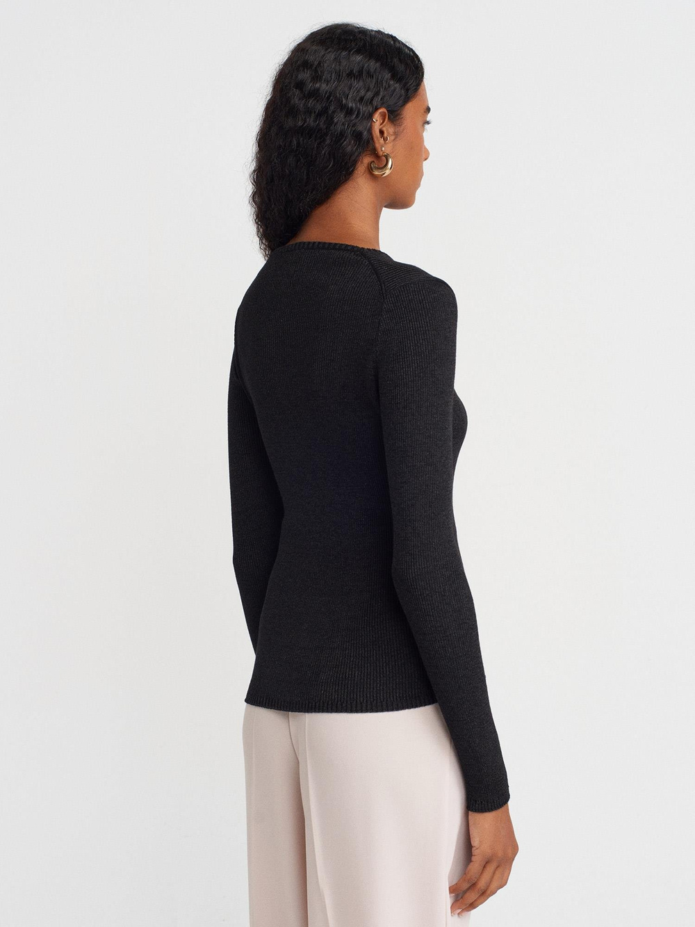 Wholesale Womens Black V-Neck Lurex Knit Sweater