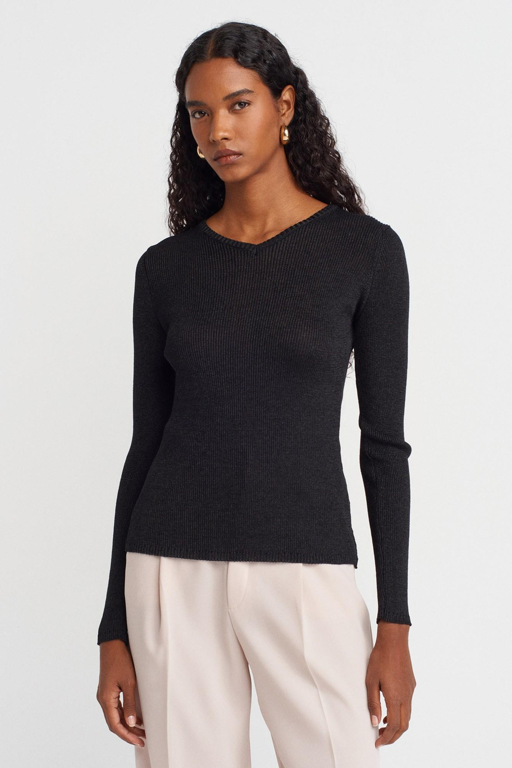 Wholesale Womens Black V-Neck Lurex Knit Sweater