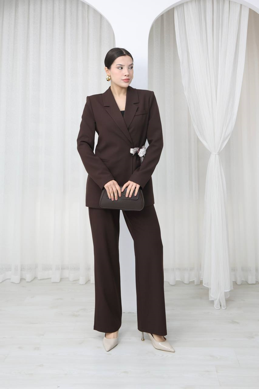 Wholesale Womens Brown Two-Piece Suit 
