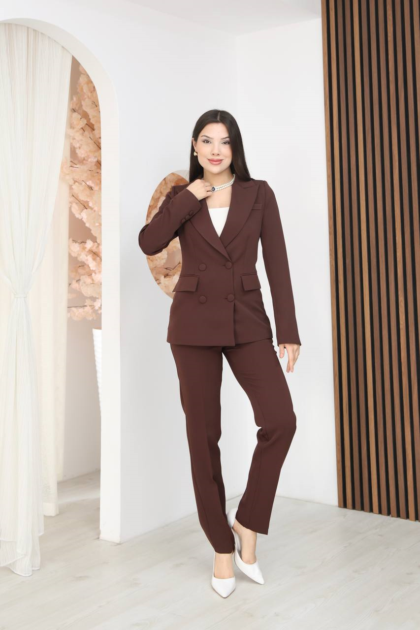 Wholesale Women's Brown Two-Piece Suit  0017-1126