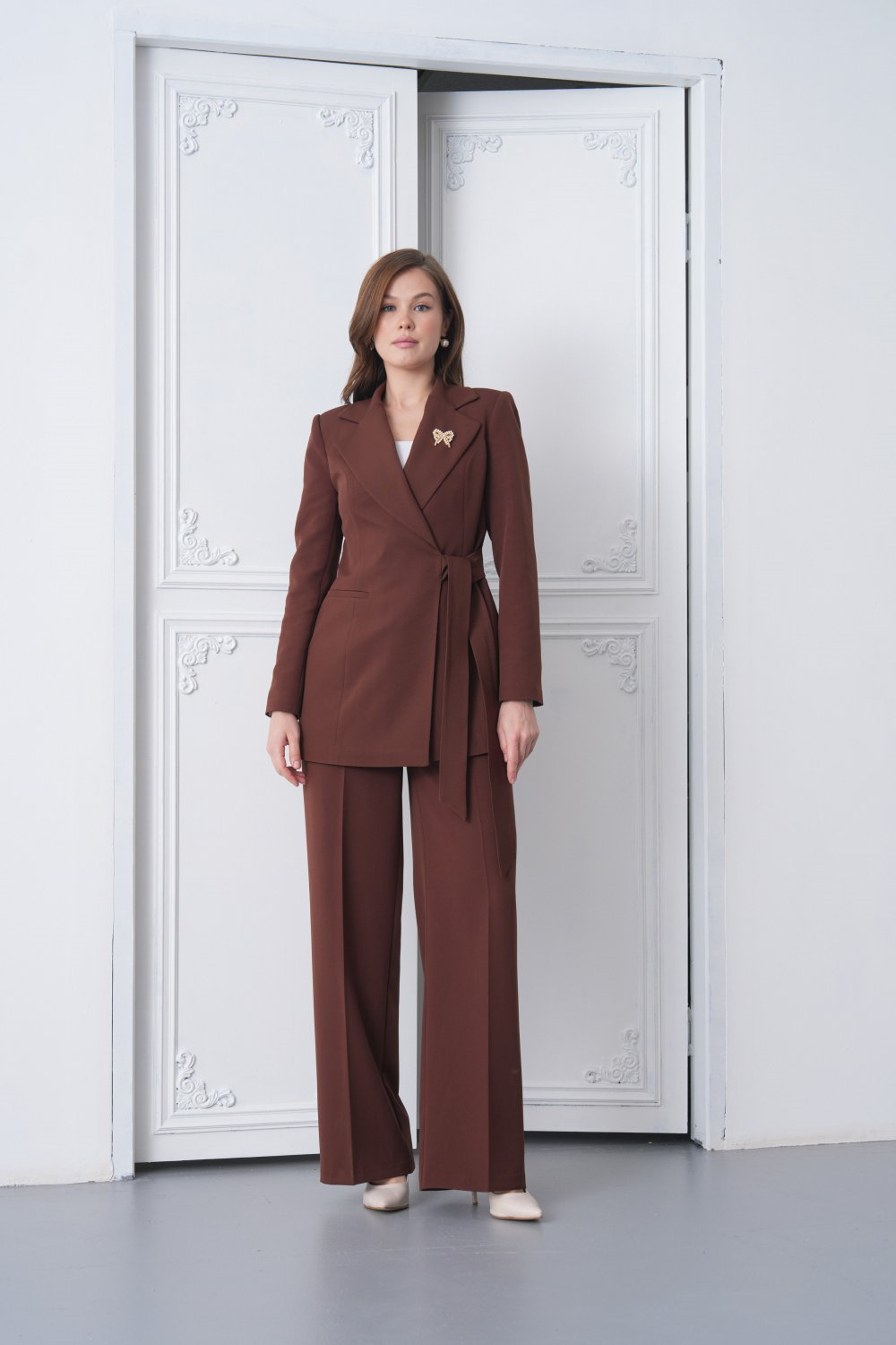 Wholesale Womens Brown Two-Piece Suit 