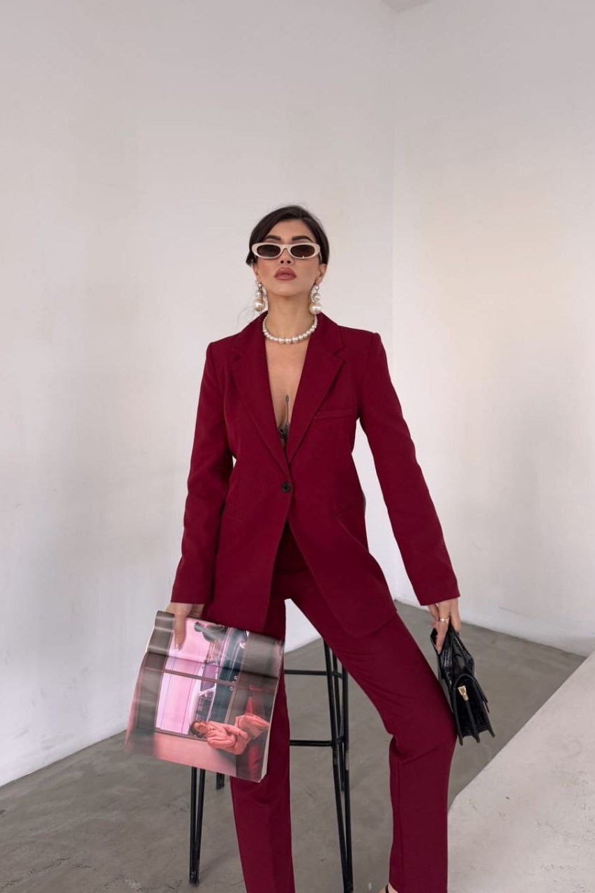 Wholesale Women's Burgundy Two-Piece Suit  0044-2031 