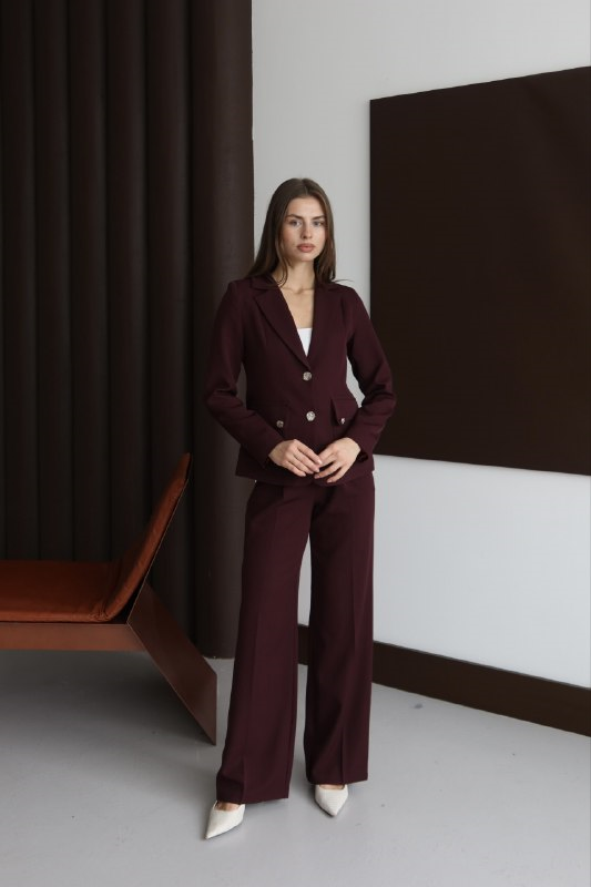 Wholesale Women's Burgundy Two-Piece Suit  0043-1125