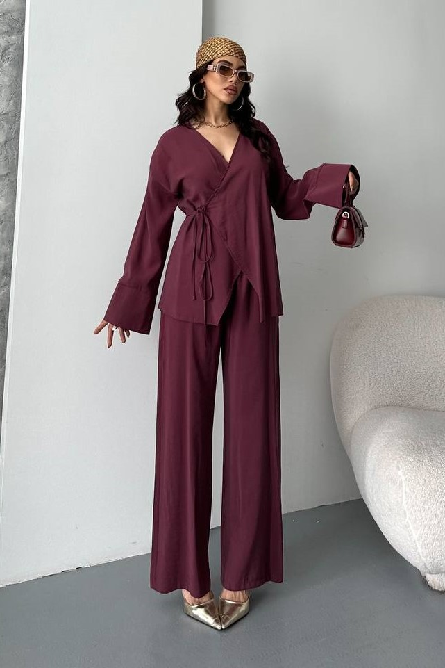 Wholesale Women's Burgundy Two-Piece Suit  0044-2130