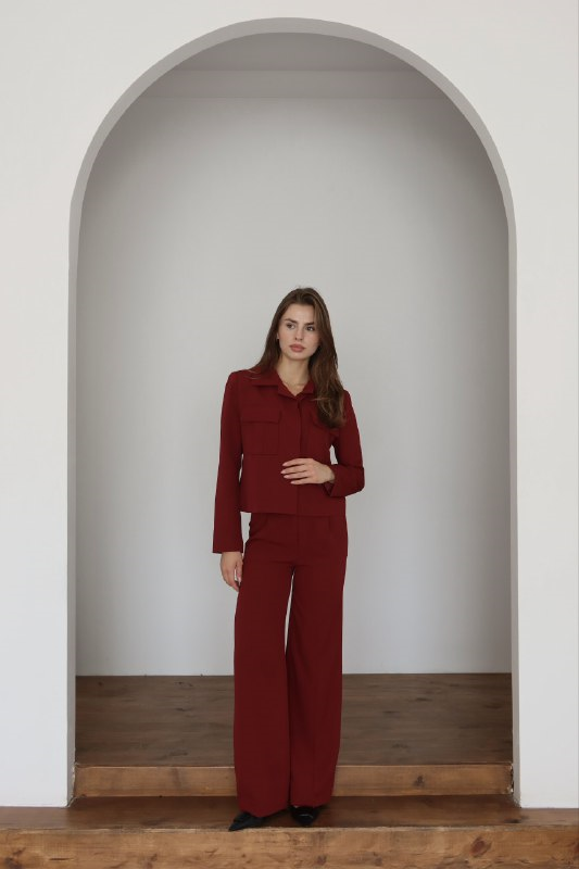 Wholesale Women's Burgundy Two-Piece Suit  0043-1117