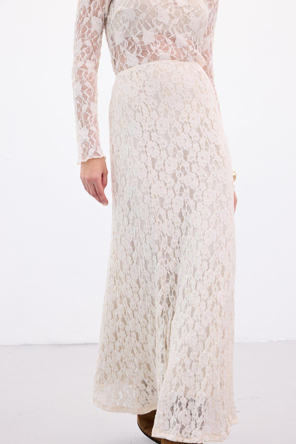 Wholesale Womens Cream Lace Maxi Skirt