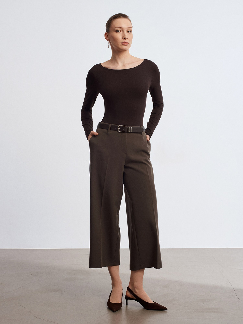 Wholesale Womens Dark Brown Scoop-Neck Bodysuit