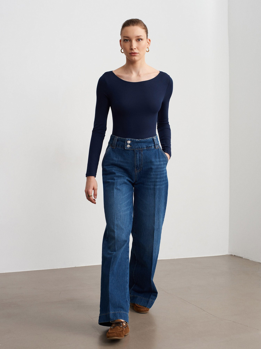 Wholesale Womens Dark Navy Scoop-Neck Bodysuit