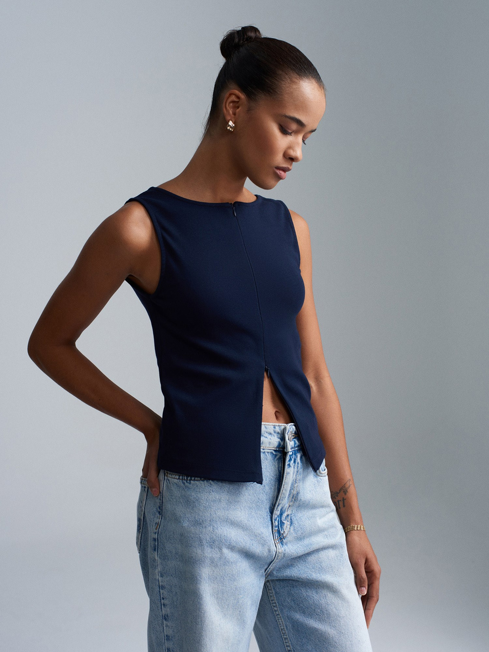 Wholesale Womens Dark Navy Sleeveless Top with Two-Way Zipper