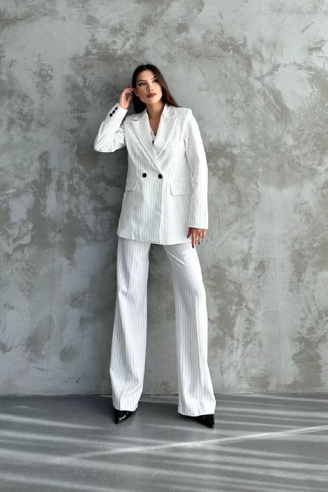 Wholesale Women's Ecru Three-Piece Suit  0044-2093Ç
