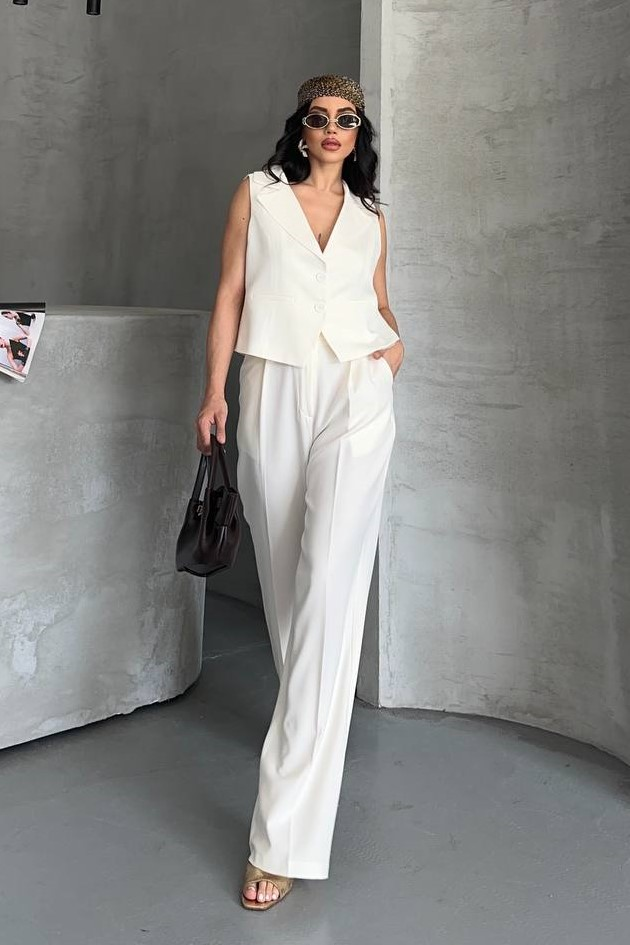 Wholesale Women's Ecru Two-Piece Suit  0044-2129 