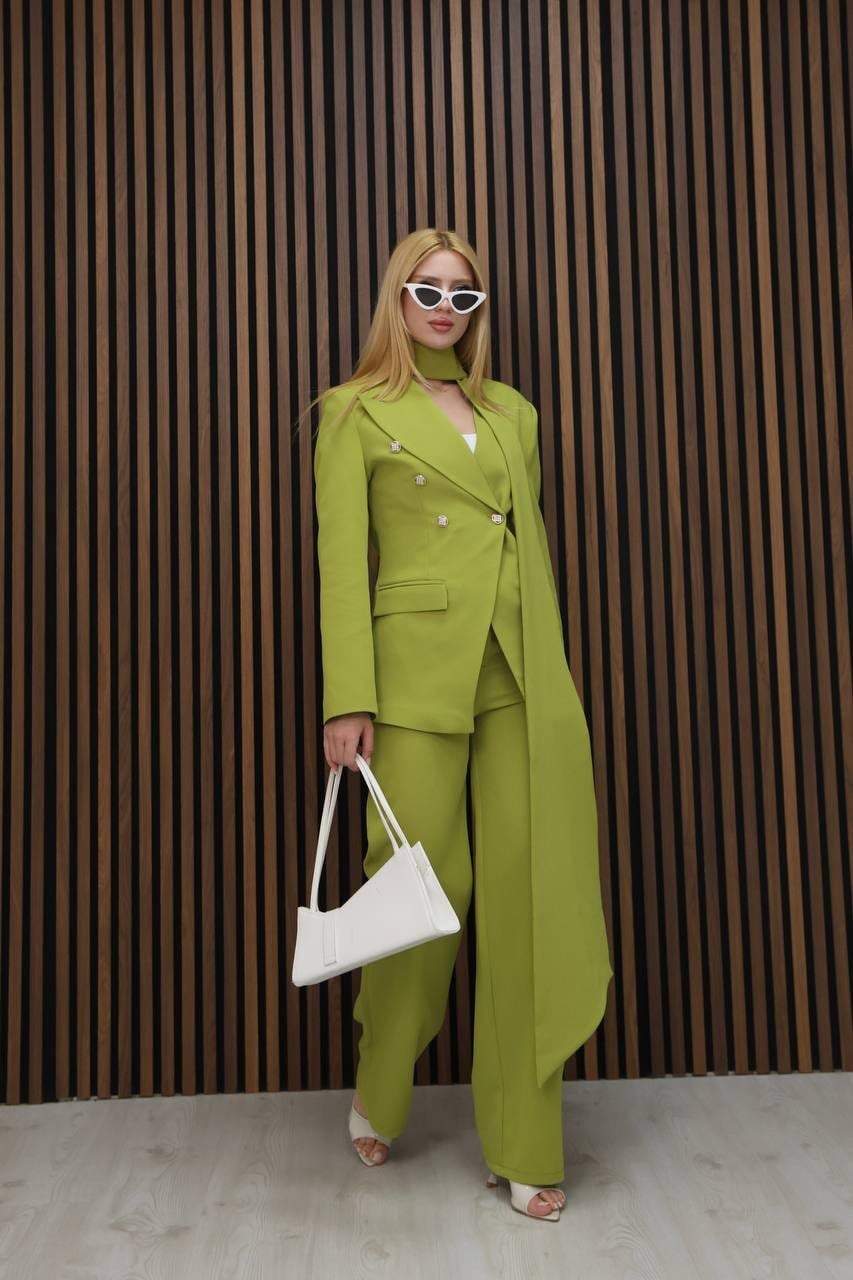 Wholesale Women's Green Two-Piece Suit  0017-1127
