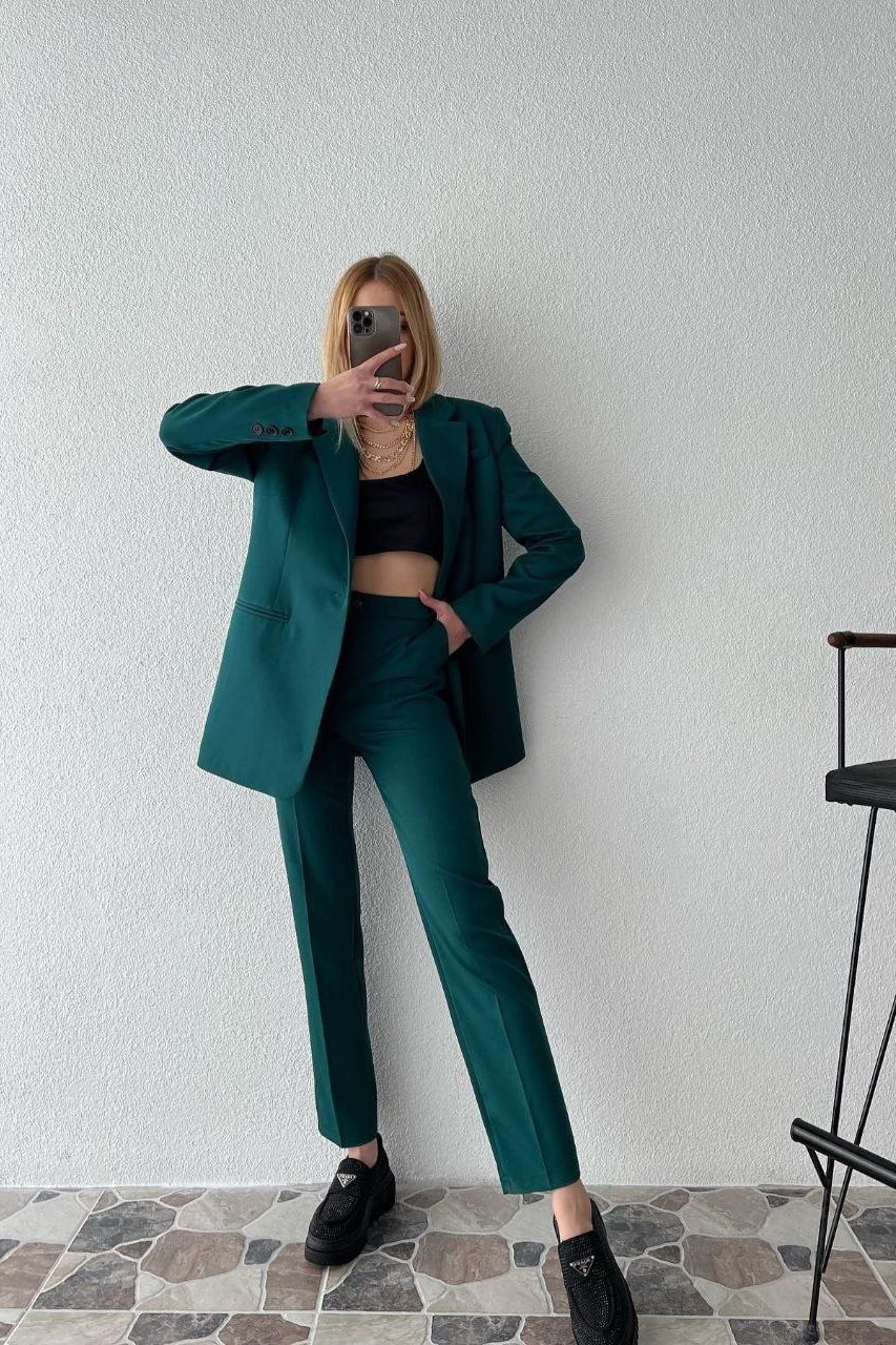 Wholesale Women's Green Two-Piece Suit  0044-2031 