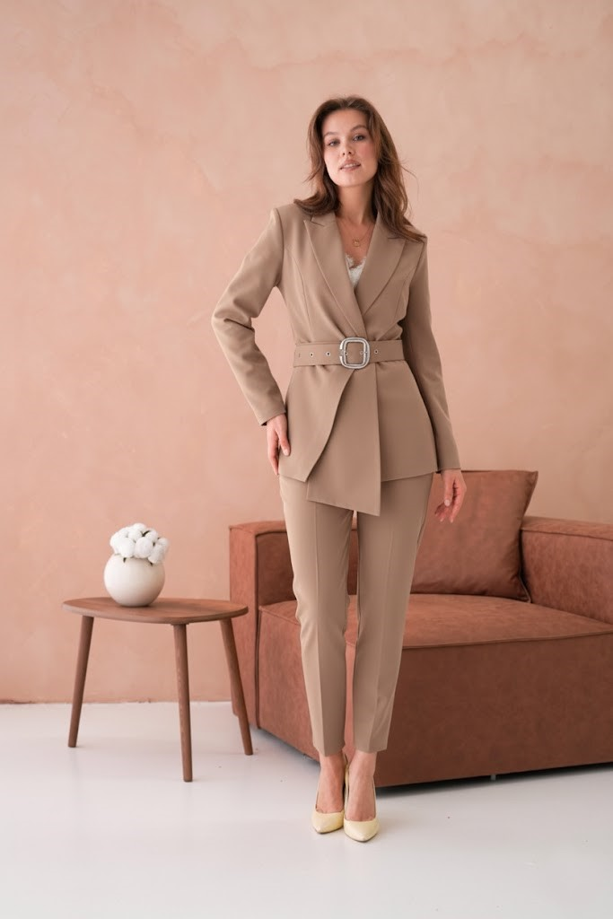 Wholesale Women's Mink Two-Piece Suit  0023-549-202