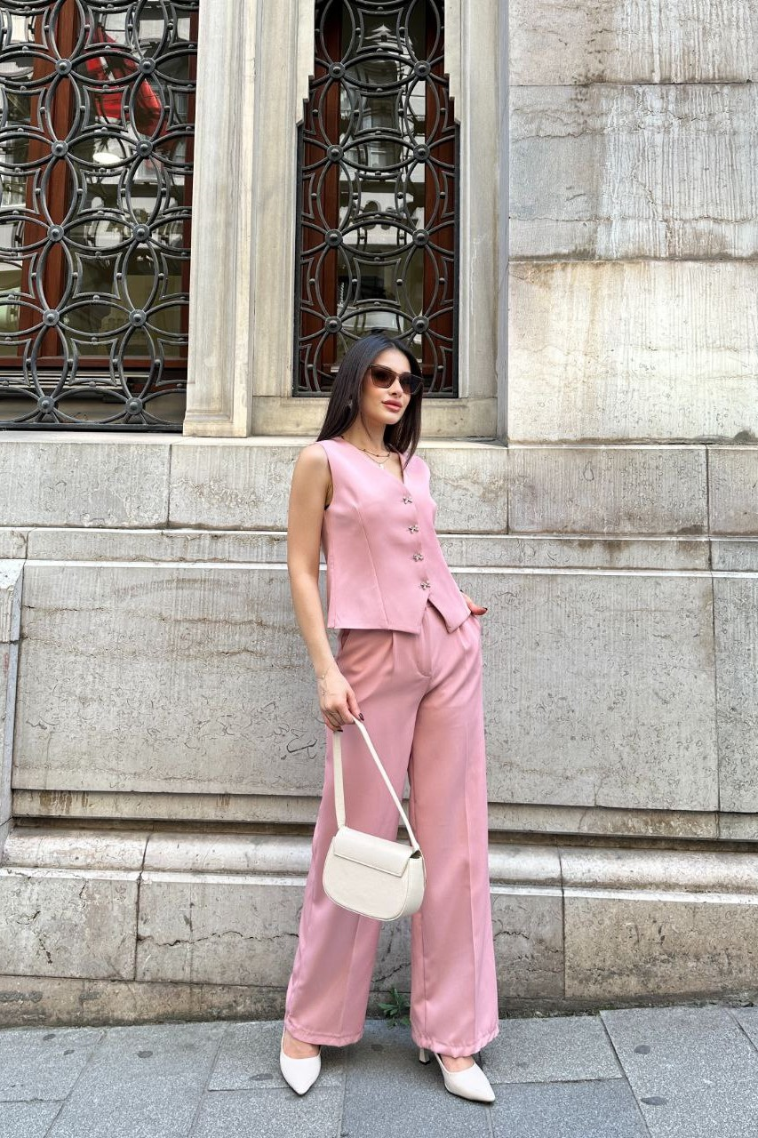 Wholesale Womens Pink Two-Piece Suit 
