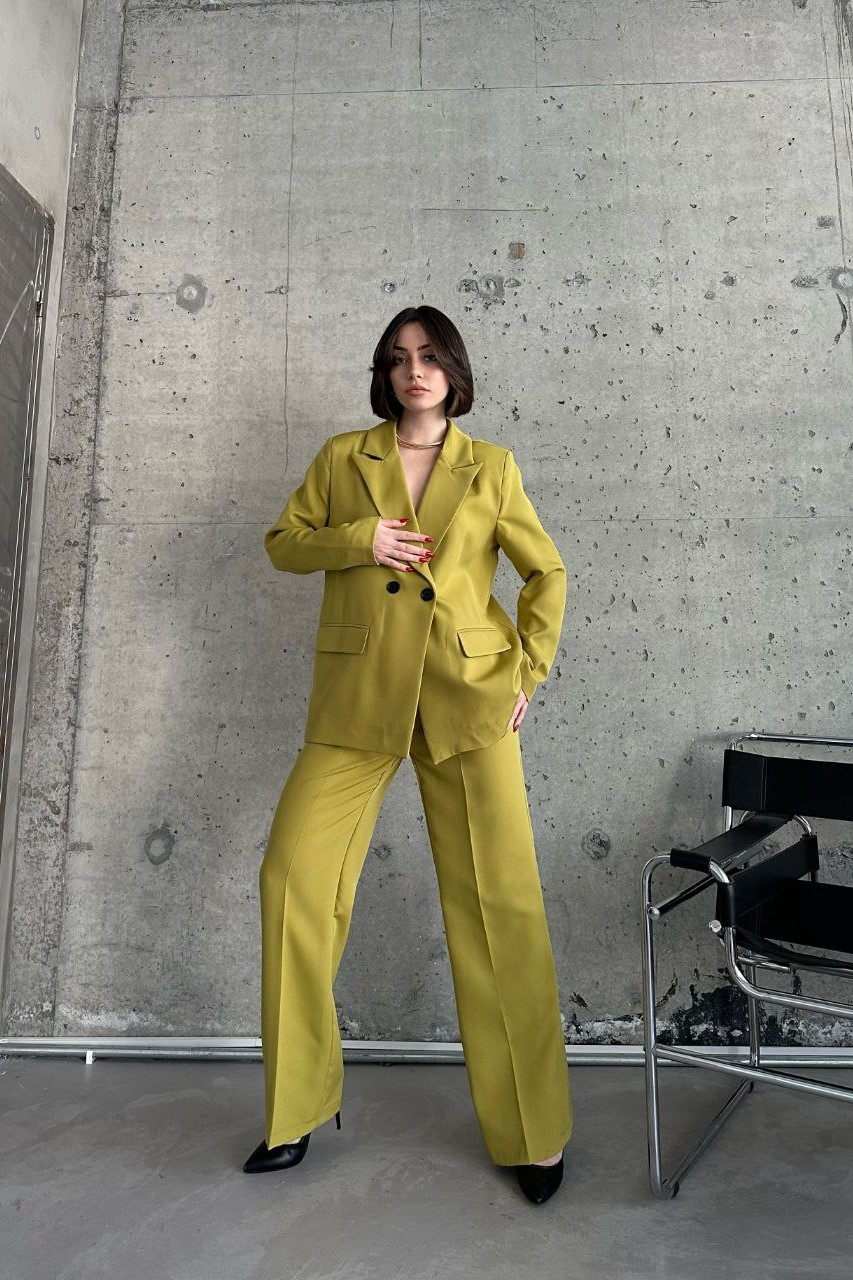 Wholesale Women's Pistachio Two-Piece Suit  0043-7002