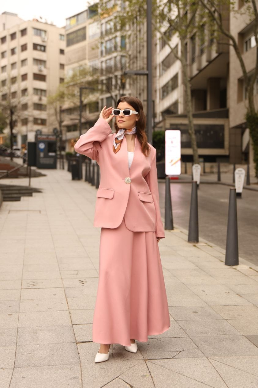 Wholesale Women's Powder Skirt Suit  0043-1962
