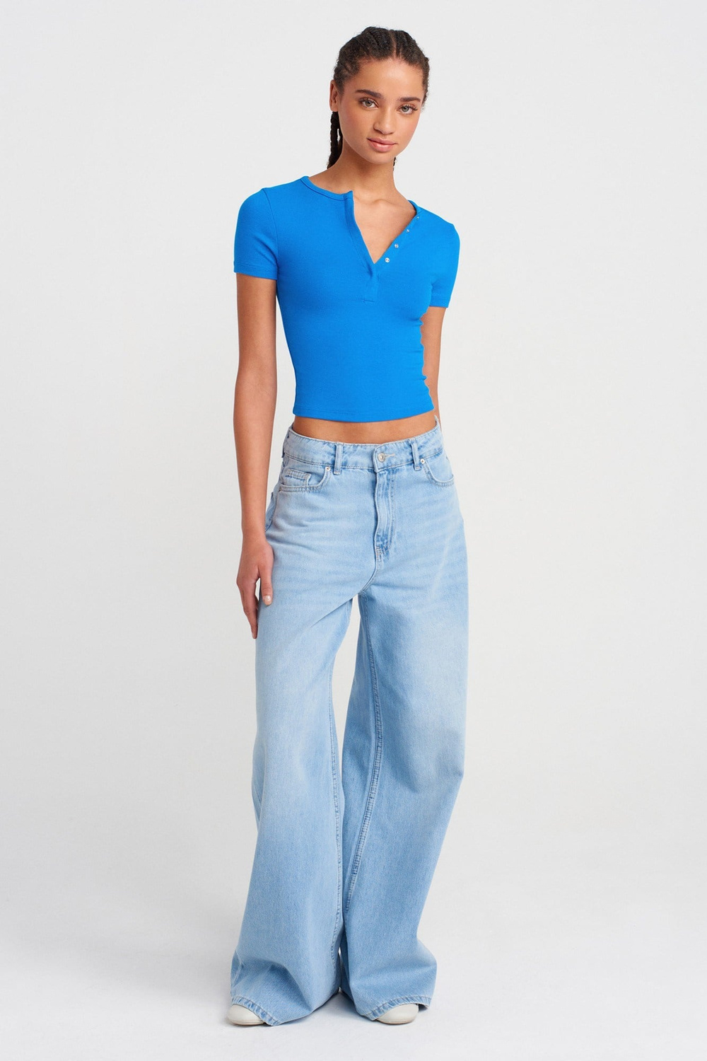 Wholesale Womens Sax Blue Modal-Cotton Snap-Button Cropped Tee
