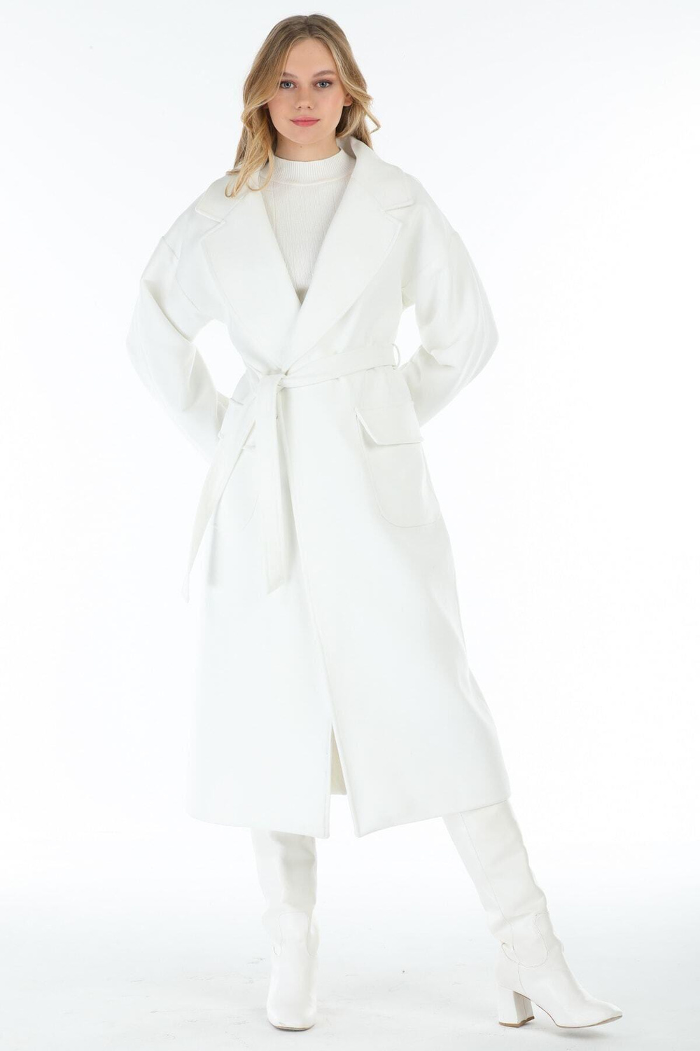 wholesale-womens-white-long-notched-co-f4704d.jpg