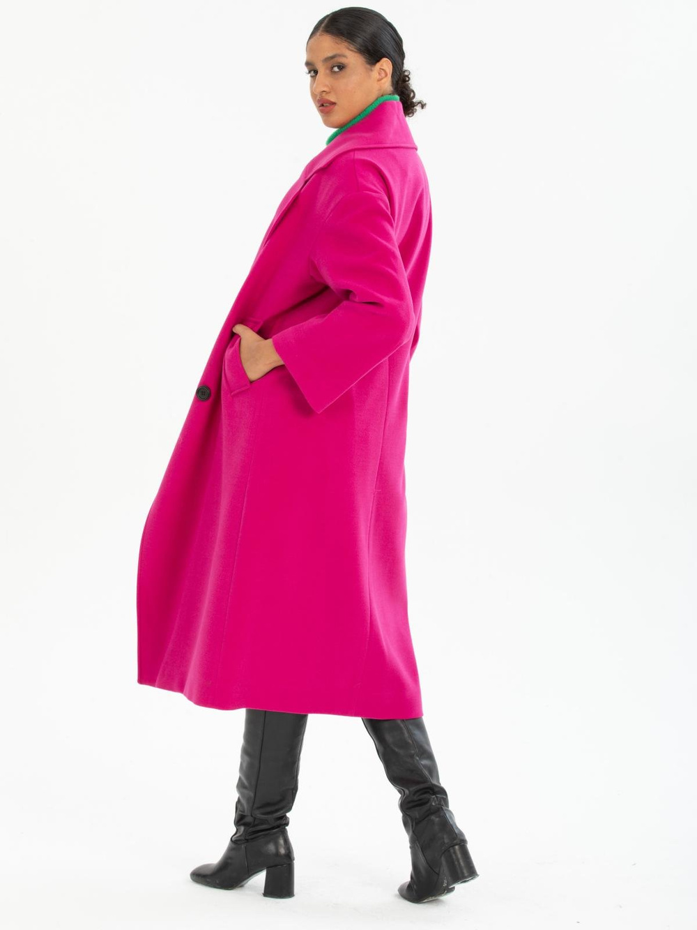 Women four-button coat wholesale Fuchsia color