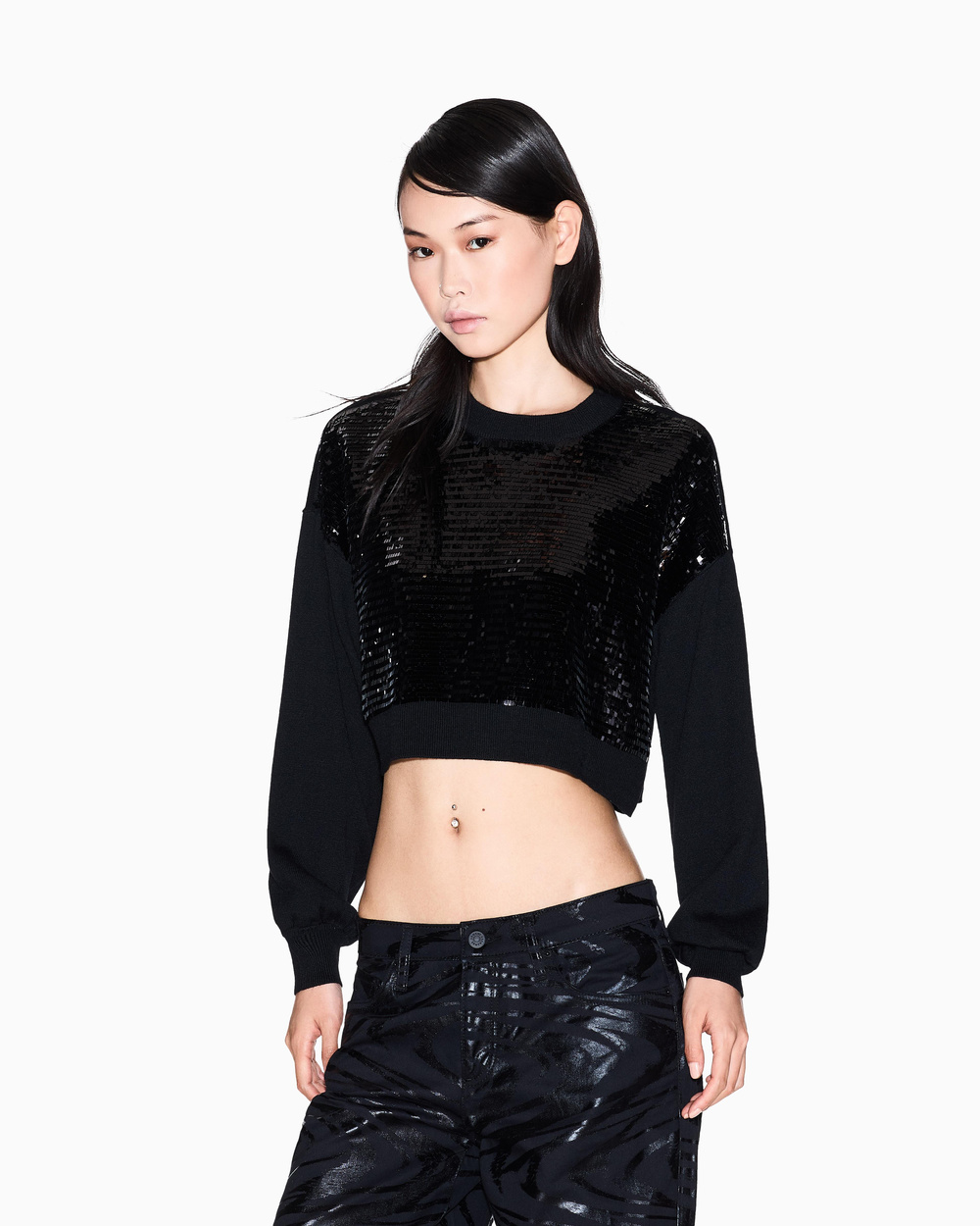 Armani Exchange Armani Exchange Kadın Normal Kalıp Önü Pul Payet Desenli Yuvarlak Yaka Uzun Kollu Siyah Kazak XW001326 AF16682-MC117