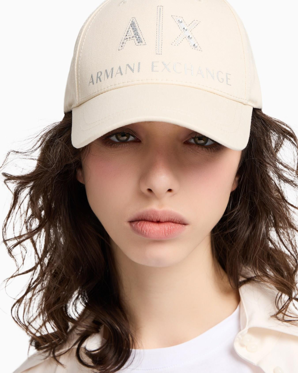 ARMANI EXCHANGE Armani Exchange Kadın Parlak Taş İşlemeli Nefes Alabilir Pamuklu Dış Yüzey Ayarlanabilir Tokalı Bej Spor Şapka XW000873 AF13334-U1003