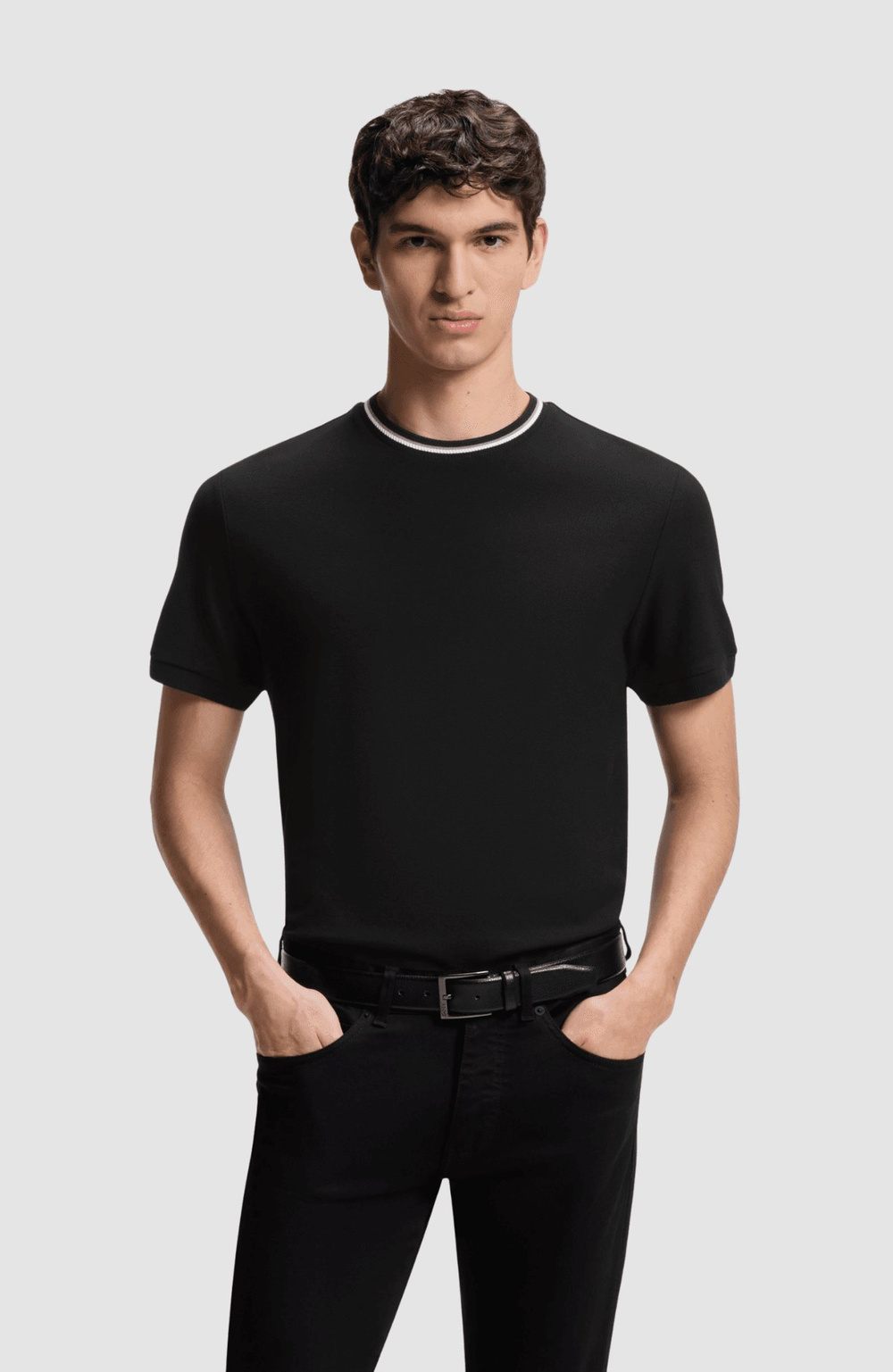 BOSS  BOSS Erkek %100 Pamuklu Logo Detaylı Bisiklet Yaka Kısa Kollu Siyah T-Shirt 50559847-001