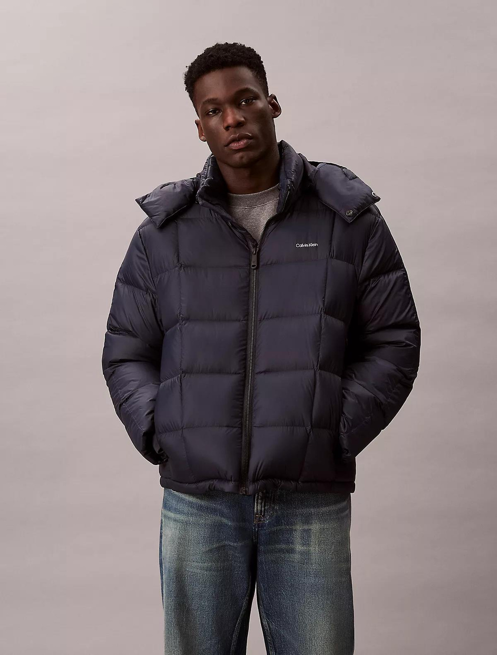 Calvin Klein Calvin Klein Erkek Ördek Tüyü Dolgulu Yalıtımlı Çıkarılabilir Kapüşonlu Uzun Kollu Lacivert Mont LV04RD508G-CEF