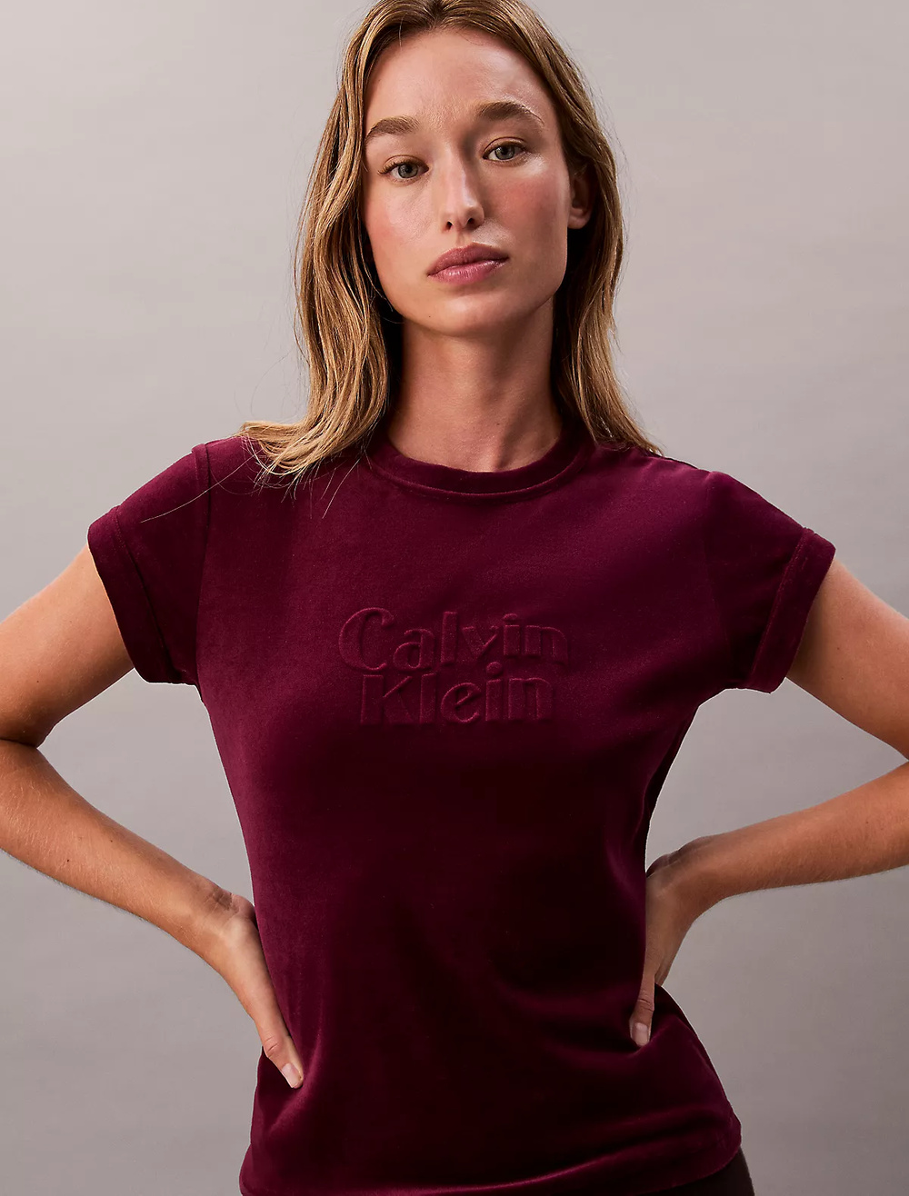 Calvin Klein Calvin Klein Kadın Dar Kalıp Logo Detaylı Pamuklu Kısa Kollu Fuşya T-Shirt LV047E222G-2EV