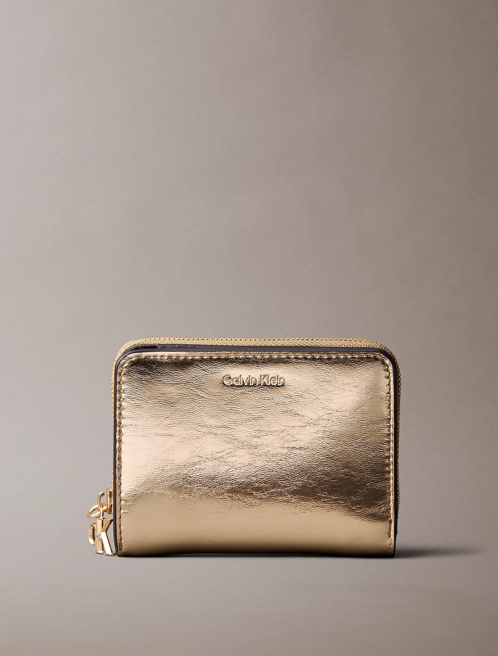 Calvin Klein Calvin Klein Kadın Deri Fermuar Kapama Bozuk Para Yeri Altın Cüzdan LV04F1103G-3JG